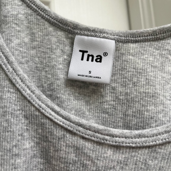 Tna ribbed tank grey size small NWOT - Picture 3 of 6